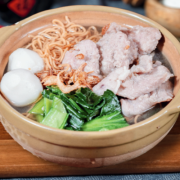 N11. Classic Claypot Noodles 经典煲仔伊面